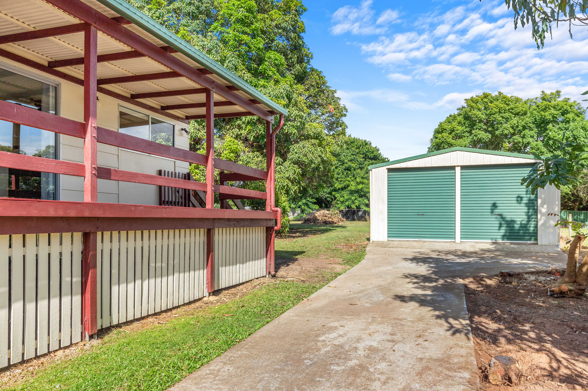 119 Railway Parade, GLASS HOUSE MOUNTAINS  QLD  4518